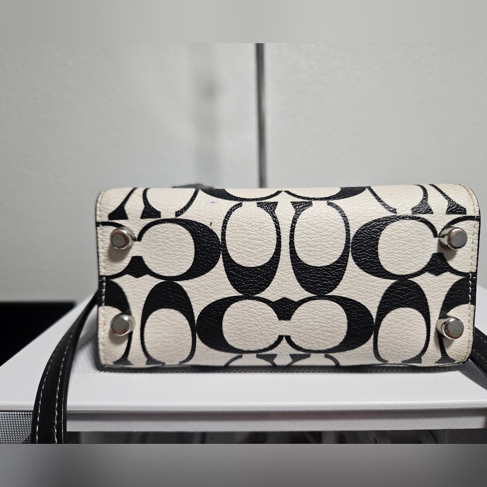 Coach Andrea Mini Carryall in Signature Canvas - Picture 6 of 9